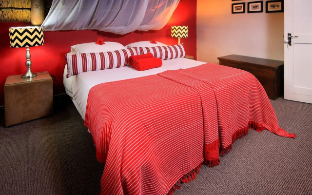 Thatchwood Country Lodge