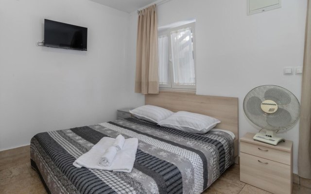 Awesome Apartment in Crikvenica With Wifi