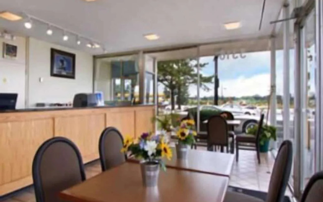 Travelodge Fredericksburg South