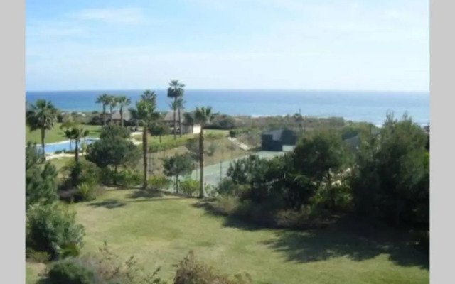 Marbella beachside apartment in 5 star gated
