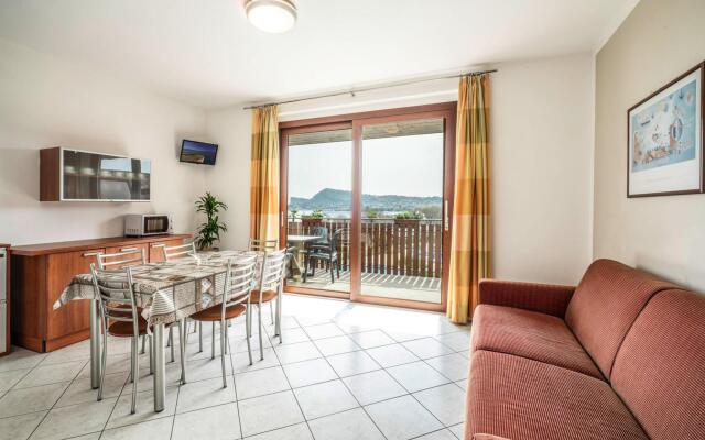 Apartment in Manerba with barbecue