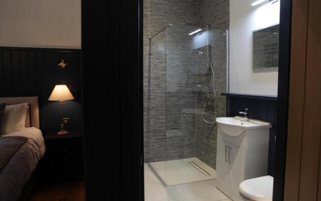 Cwmbach Lodge luxury B&B