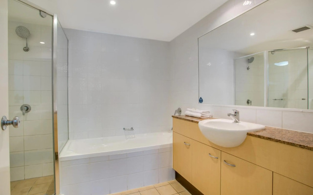 Kirra Beach Apartments