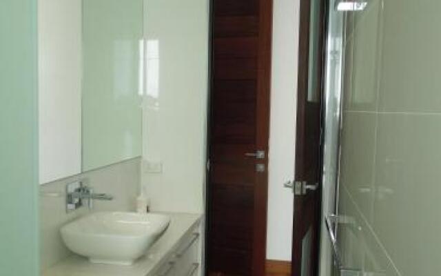 Beach Side Garden Apartment