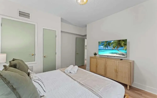 304 Lakeshore - Unit 1 and 2
