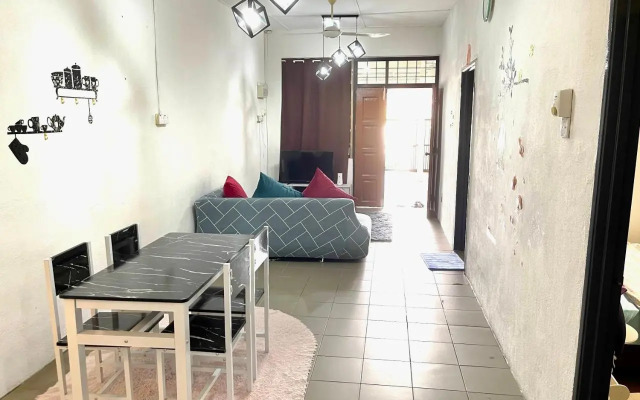 Entire 33 Cozy House • 3 Bedroom @ Alma Bukit Mertajam