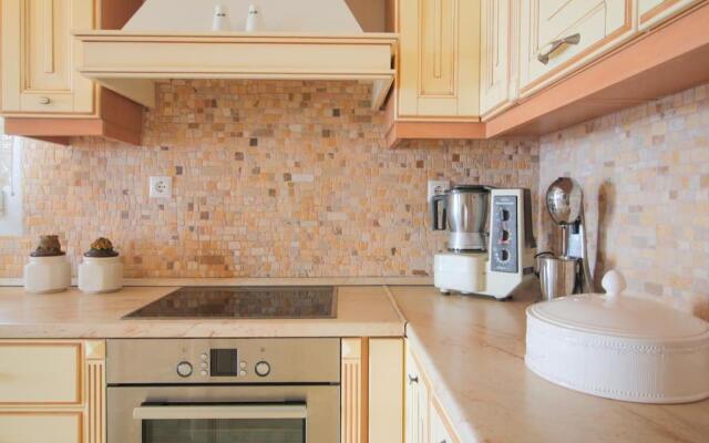 Blue Balcony/SkyView in Tinos - 3BR Home in Arnados