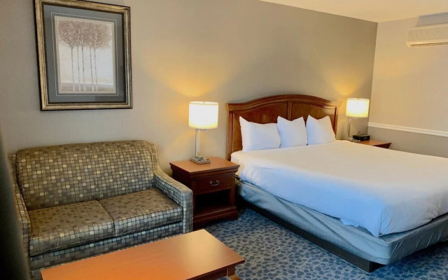 Golden Gables Inn