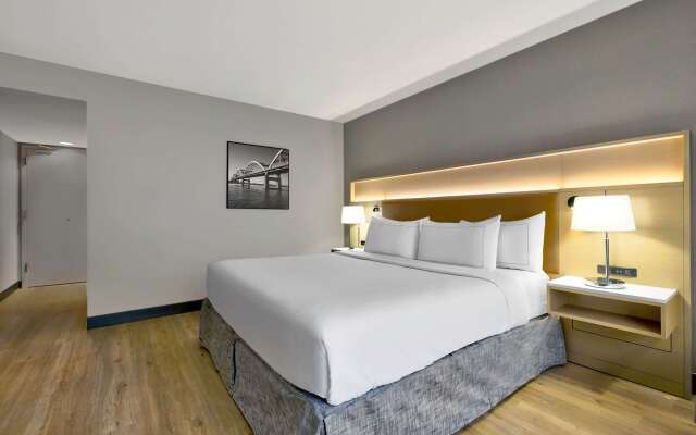 DoubleTree by Hilton Davenport