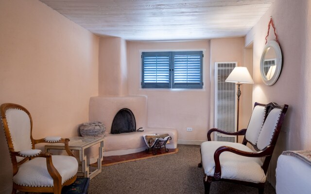 The Historic Taos Inn
