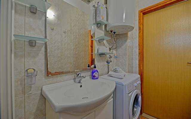 Apartment Puli - 200m from sea: Nela2  Postira, Island Brac