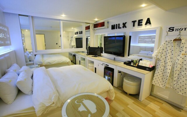 Yangpyeong Show Hotel