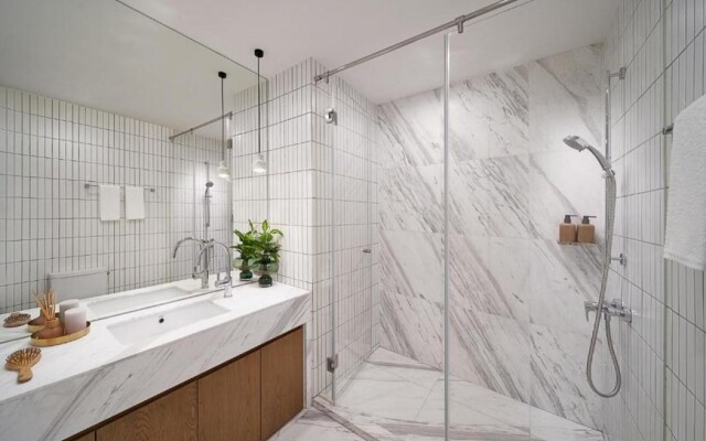 basePLUS-Binjiang Serviced Apartment