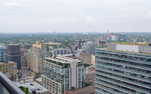 Modern Downtown Studio With City Views Balcony