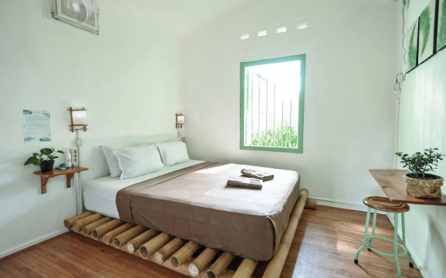 Snooze Guesthouse Yogyakarta - Hostel