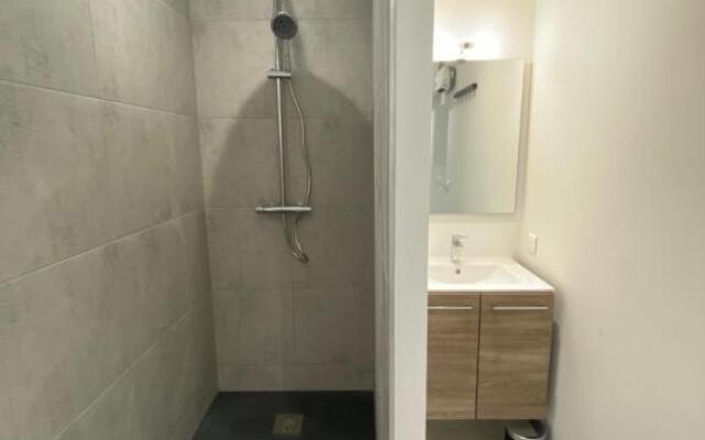 T3 2 chambres-centre-ville Place d'Armes Clim-Wifi