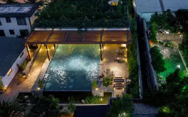 Putuoquan Hot Spring Resort
