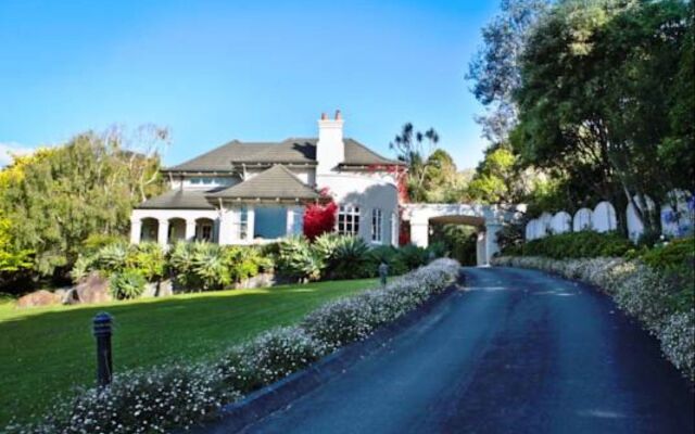 Greenmantle Estate Hotel