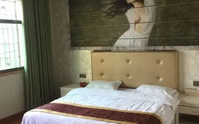 Fuyang Jinyue Hotel