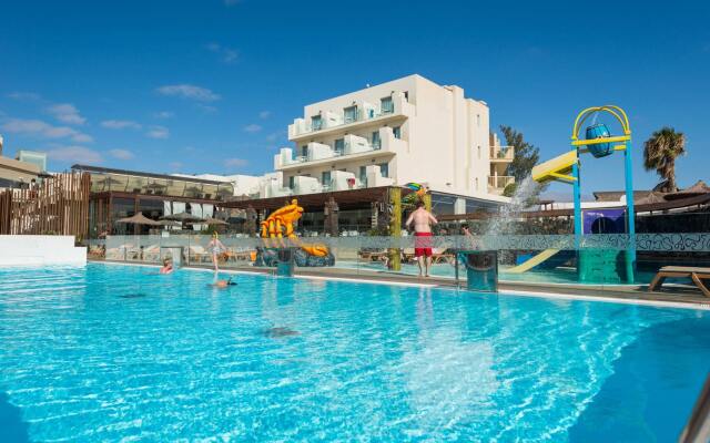 Hotel HD Beach Resort & SPA