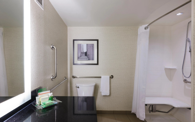Holiday Inn Washington Capitol - Natl Mall by IHG