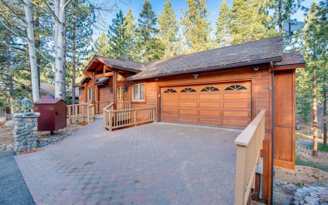 Close to Trails: Family-friendly Stateline Home!