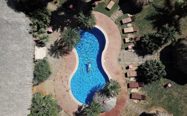 Buena Onda Beach Resort