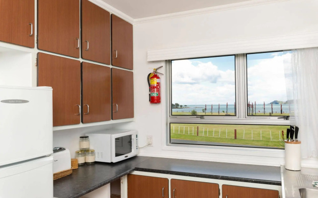 Waitangi Beach House