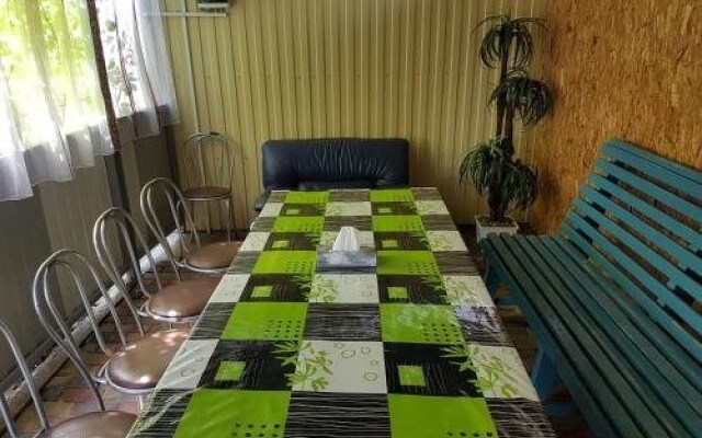 Guest House on Primorskaya 28