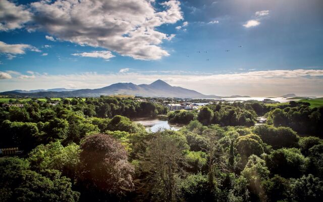 Westport Plaza Hotel