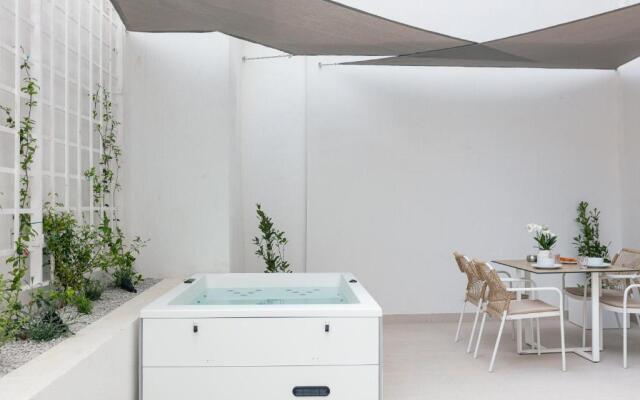 Porta Suites