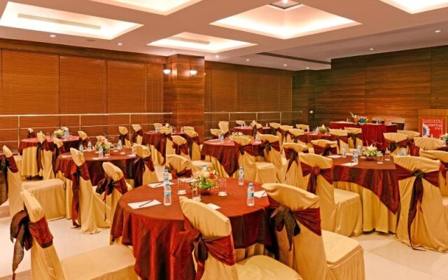 Vijaya Tej Clarks Inn