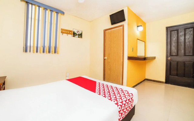 OYO Hotel Bugambilia, San Luis Potosí