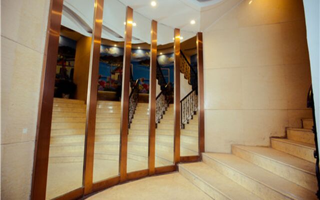 D6 Hotel Tong zilin