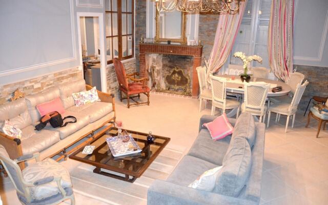 House With 3 Bedrooms in Le Blanc, With Enclosed Garden and Wifi