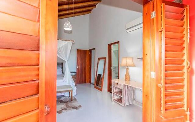Casa de alto padrao com lazer completo em Trancoso
