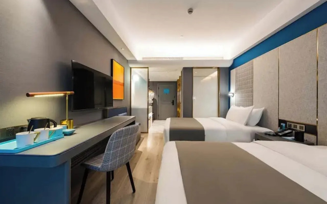 Shanghai Lujiazui Area BaBaiBan LANOU Hotel