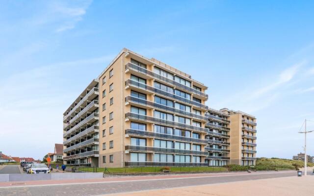 Refurbished comfortable app 1min from the sea
