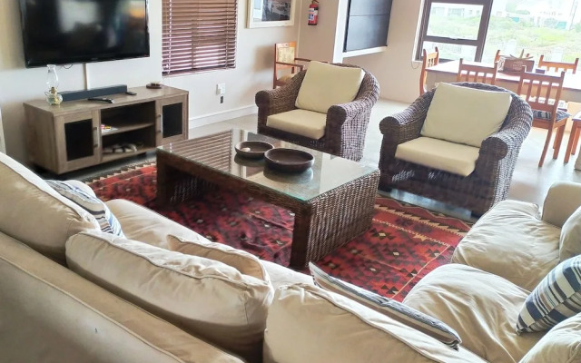 St Louis, Langebaan 8-sleeper