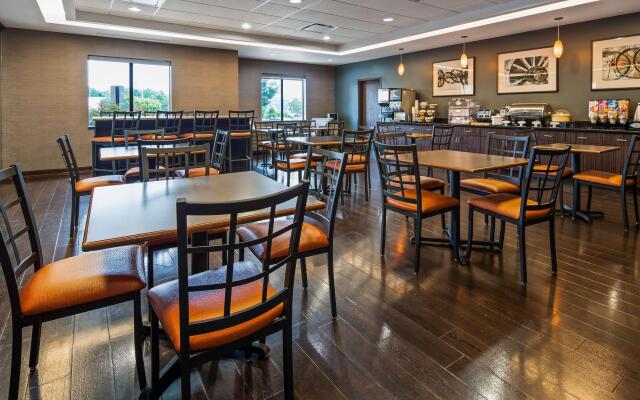 Best Western Plus Olathe Hotel
