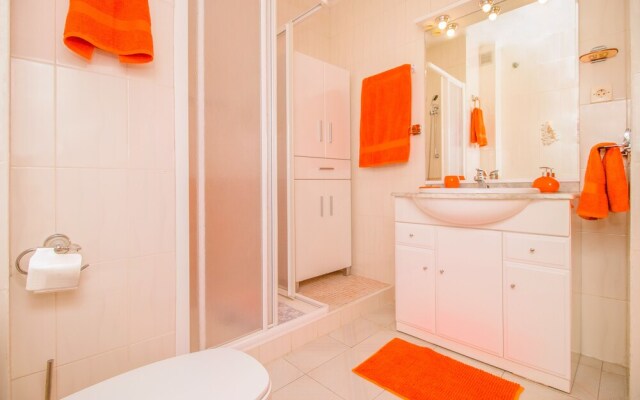 Espanatour Studio Vega