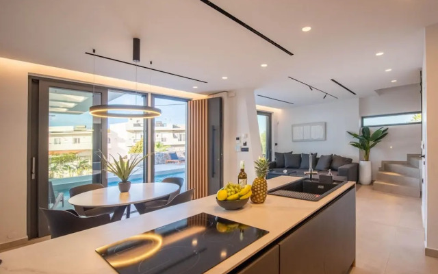 Aethra Deluxe Villa With Pool 700m From Beach