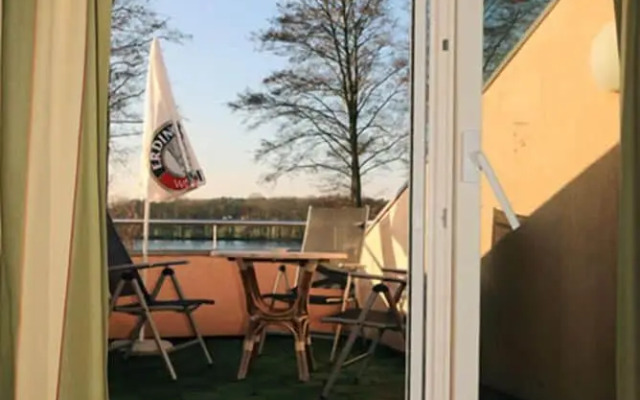 Strandhotel & Restaurant Mirow