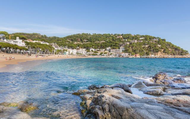 Alier in Llafranc with 3 bedrooms and 1 bathrooms