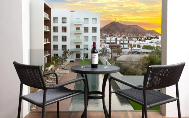 3BD Condo near Beach and Marina