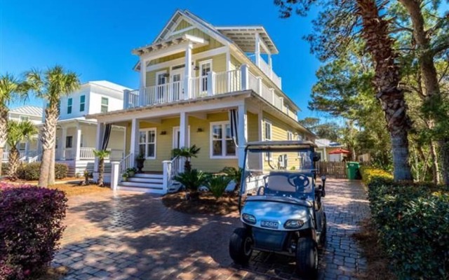 The Crystal Beach House - 1768742