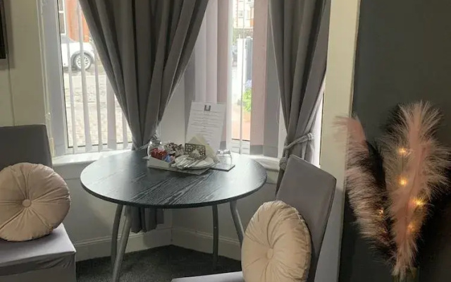 Peacocks Guest House