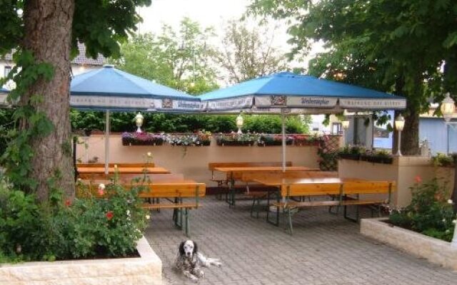 Assos Hotel Restaurant