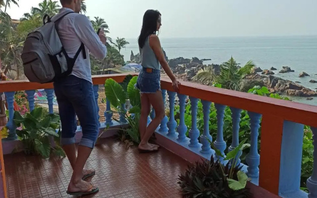 Goroomgo Om Ganesh Naik Cliff Side Guest House Goa