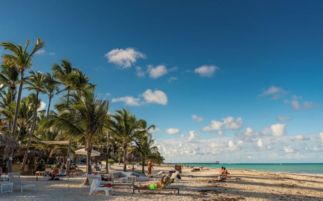 The MT Plaza Brisas Hotel